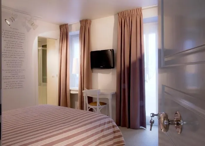 Nina Casetta De Trastevere 3*